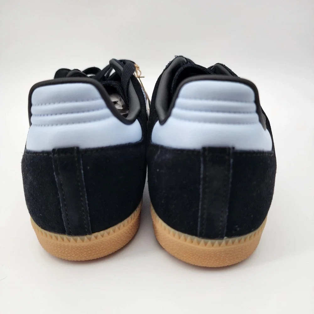 Adidas Samba Sneakers Mens 9.5 Black White Gum Sole Suede Classic Soccer NWB
